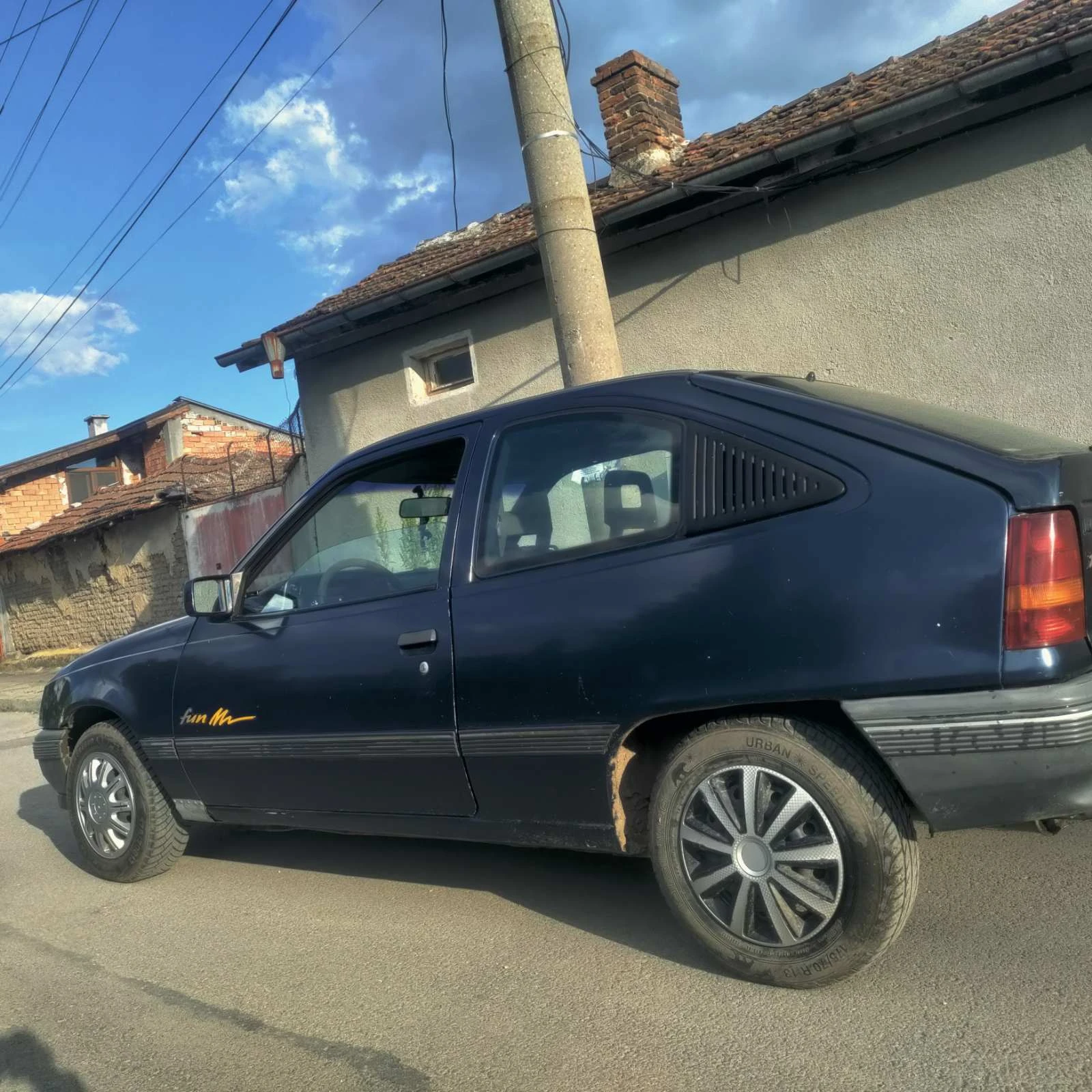 Opel Kadett 1.4i в движение, снимка 7 - Автомобили и джипове - 54674455