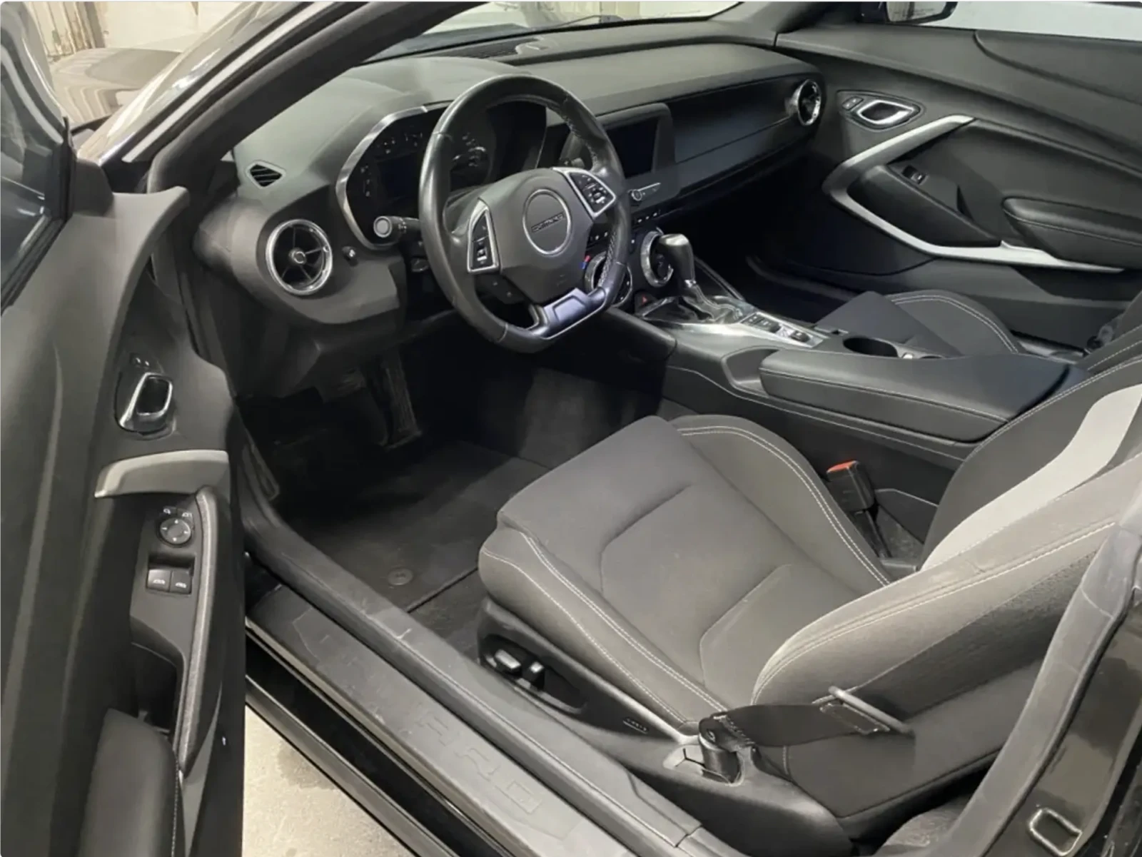 Chevrolet Camaro 2dr Cpe 1LT, снимка 9 - Автомобили и джипове - 54702015