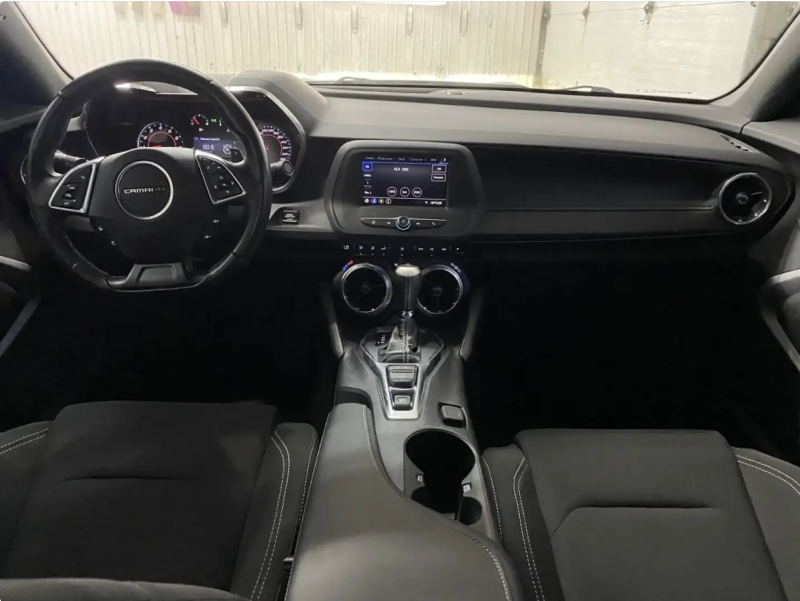 Chevrolet Camaro 2dr Cpe 1LT, снимка 13 - Автомобили и джипове - 54702015