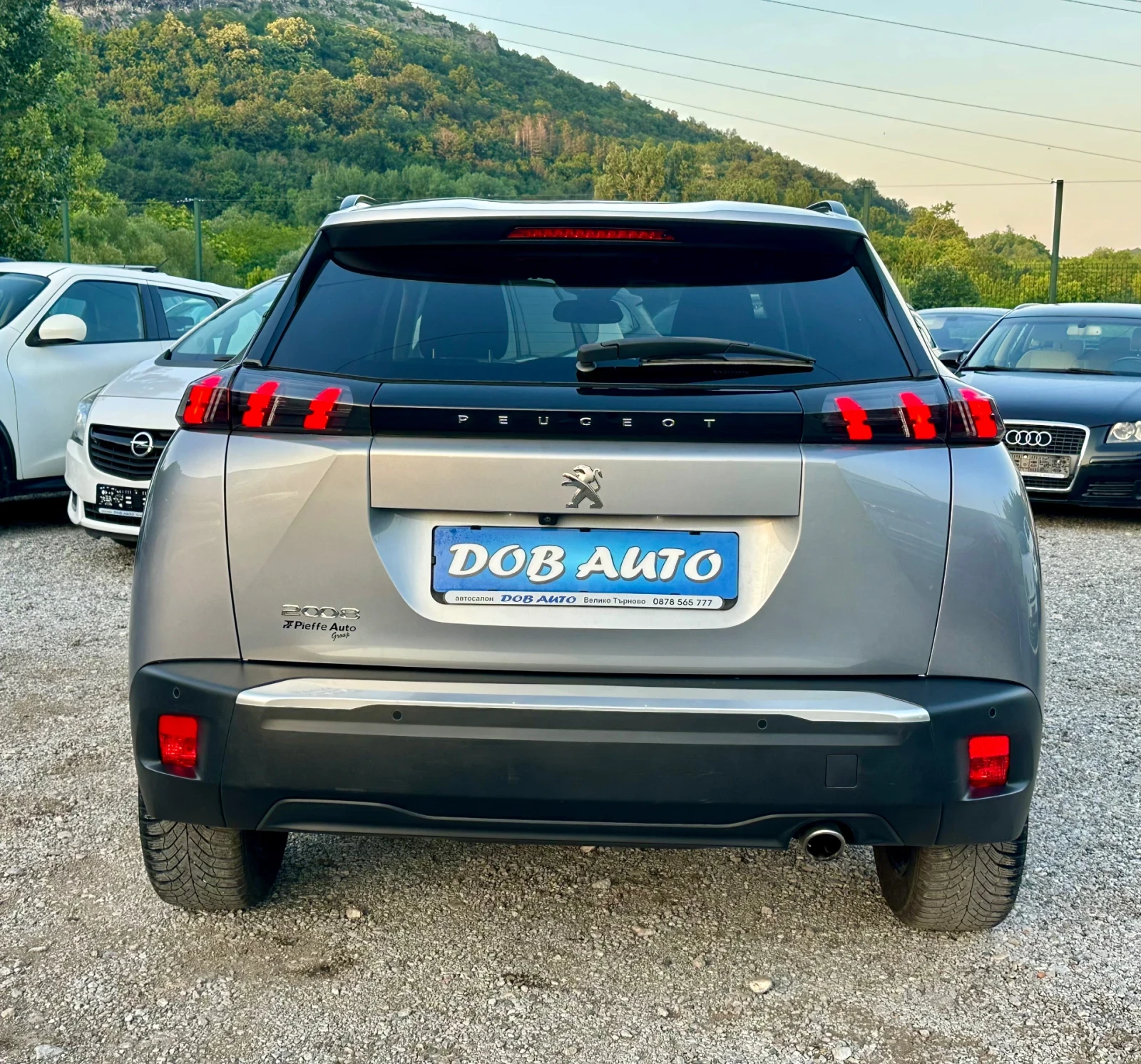 Peugeot 2008 1.5HDI-ALLURE-DISTRONIC-LED-NAVI-CAMERA, снимка 5 - Автомобили и джипове - 54970826