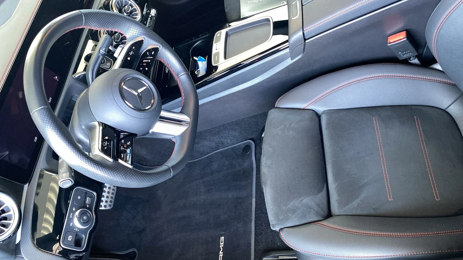 Mercedes-Benz CLA 200 Burmester mild - hybrid, снимка 5 - Автомобили и джипове - 54997624