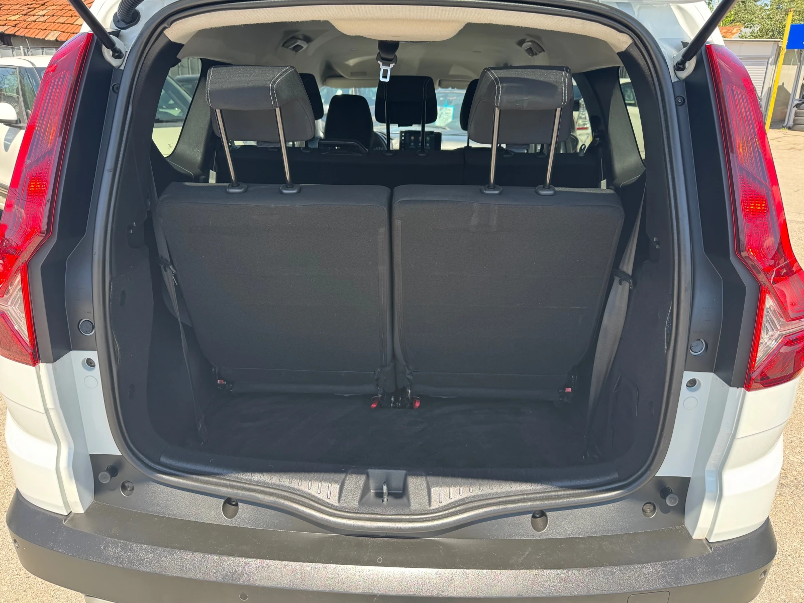 Dacia Jogger 1.0Tce-GAZ/6+ 1-ЛИЗИНГ, снимка 4 - Автомобили и джипове - 55665796
