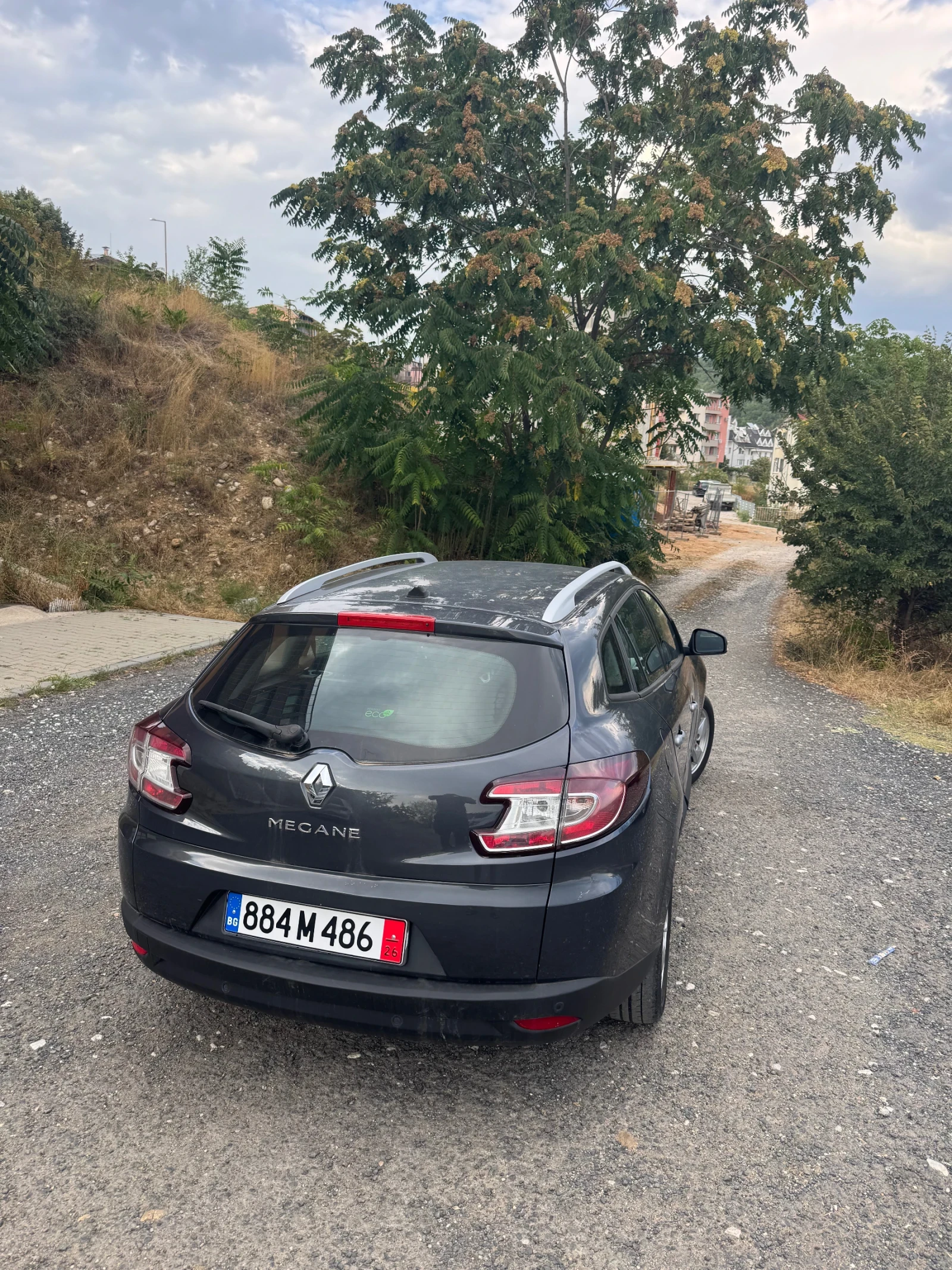 Renault Megane 1.5 dci, снимка 3 - Автомобили и джипове - 55890492