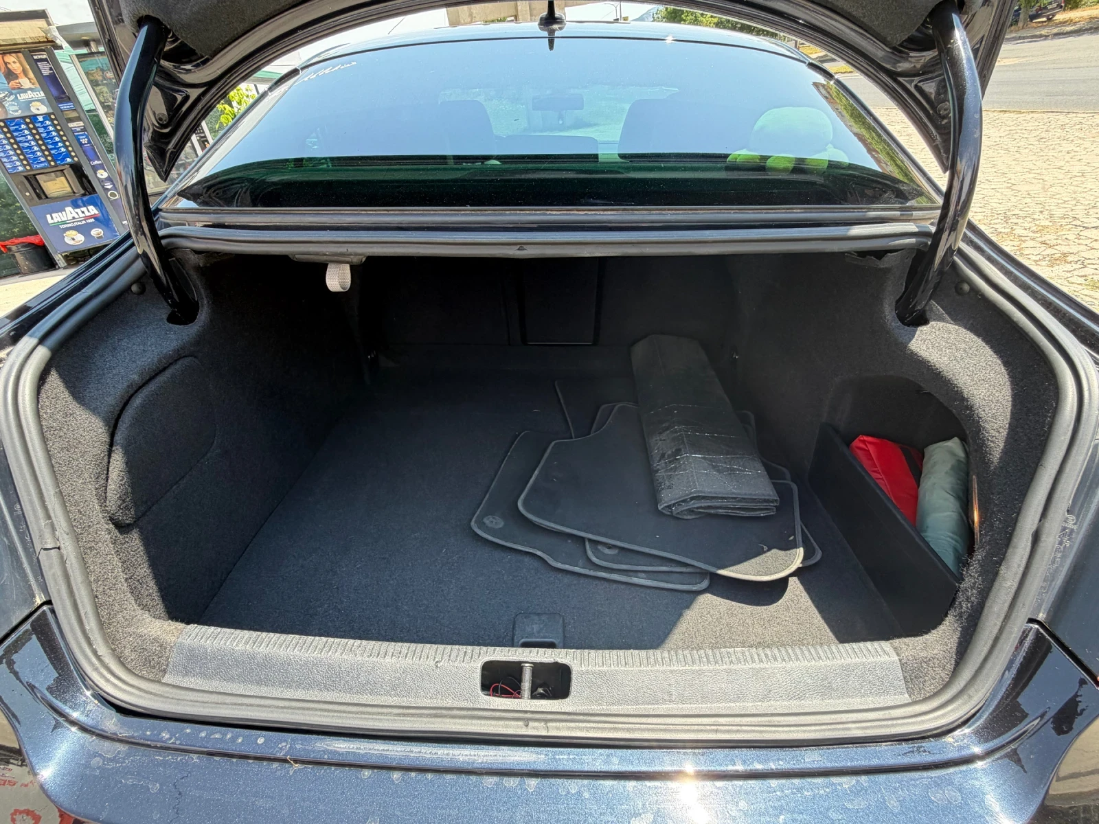 VW Passat 2.0 TDI, снимка 13 - Автомобили и джипове - 55896102