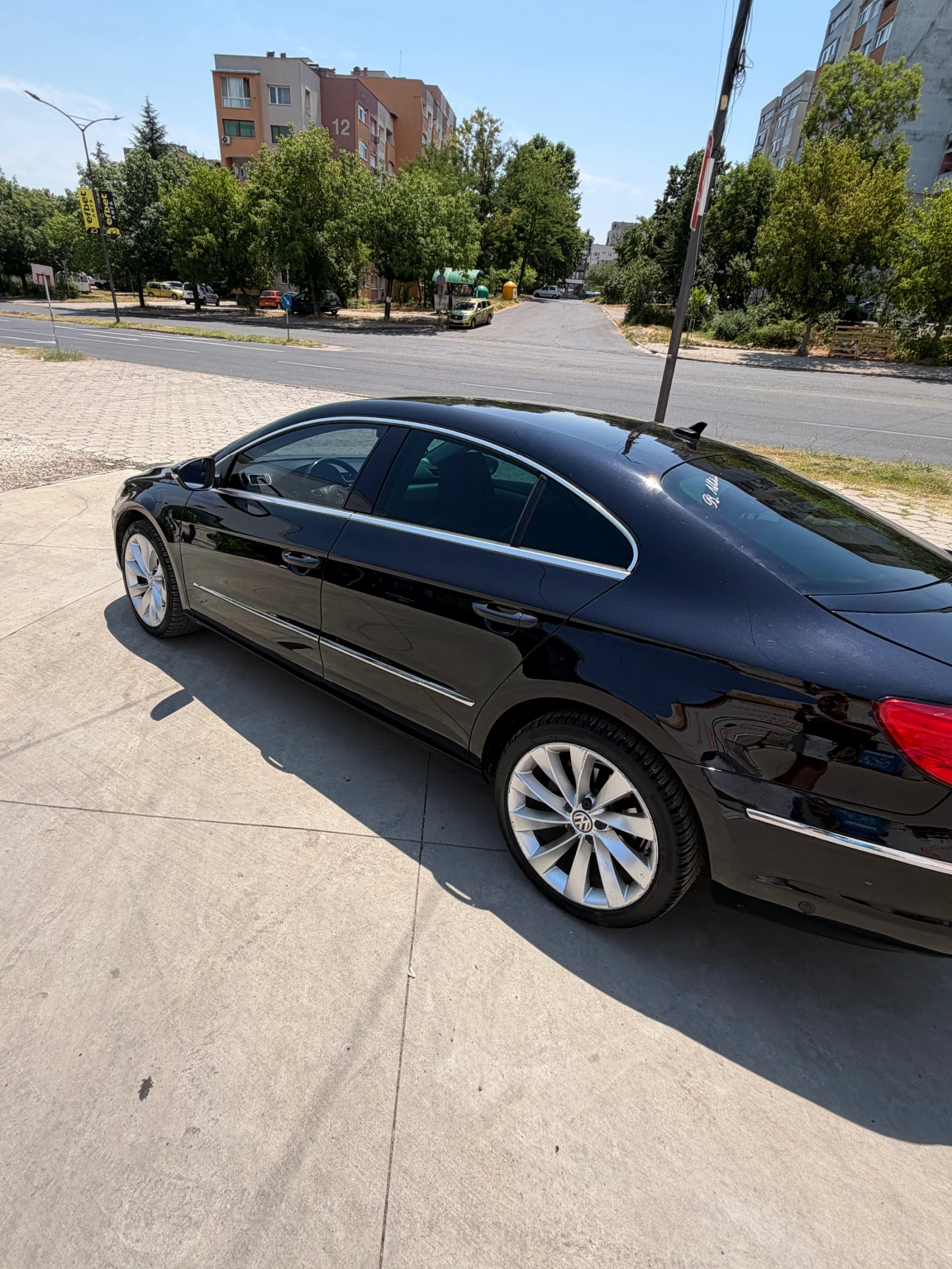 VW Passat 2.0 TDI, снимка 4 - Автомобили и джипове - 55896102