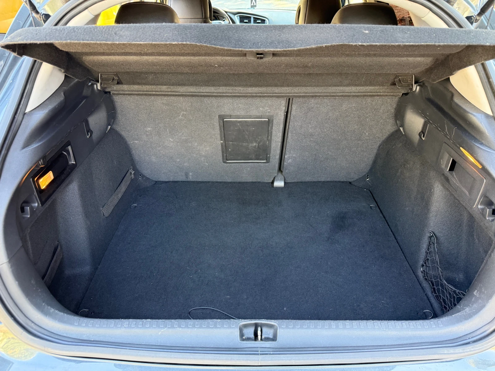 Citroen C4 EXCLUSIVE eHDI, снимка 7 - Автомобили и джипове - 56060905