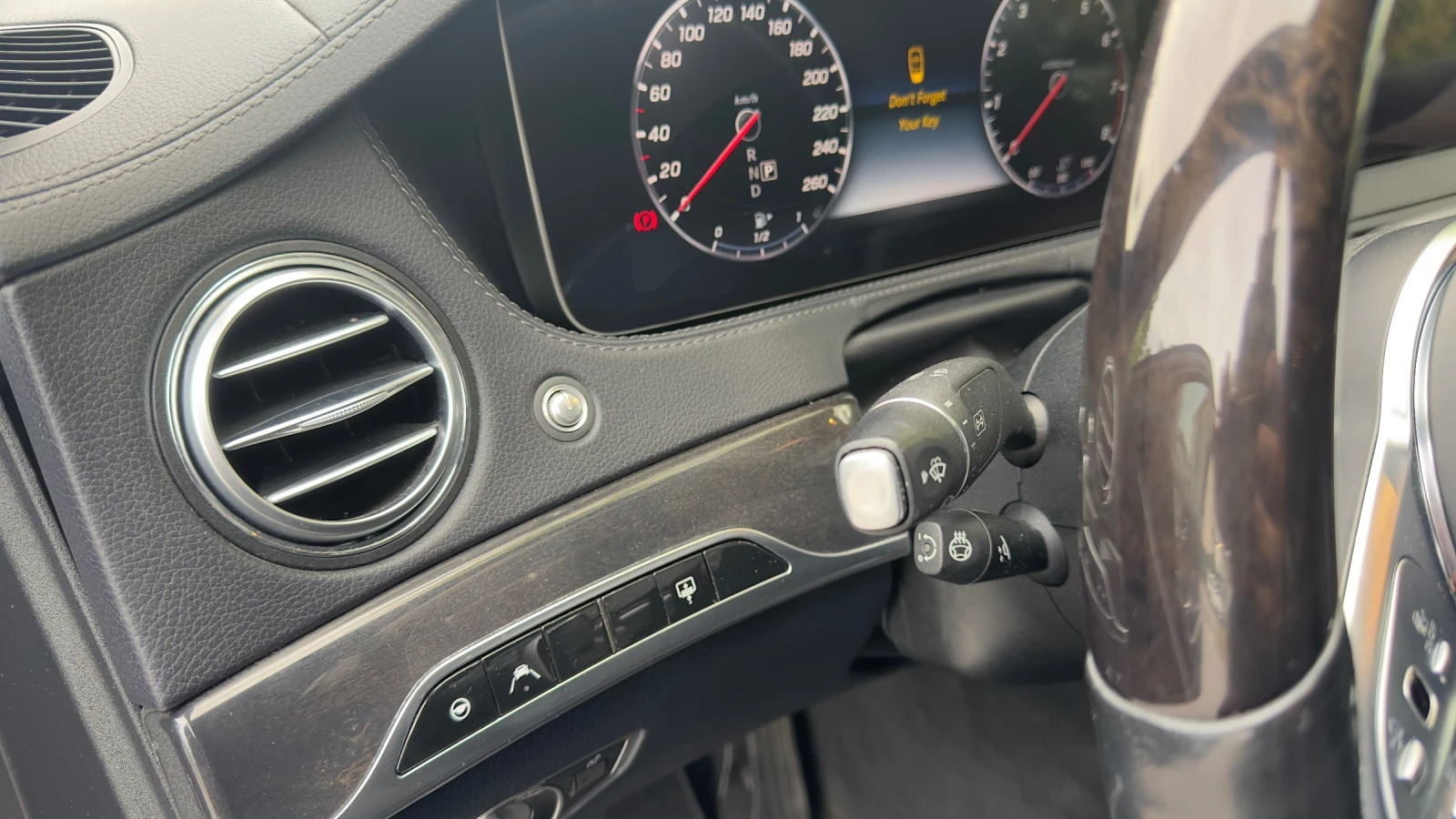 Mercedes-Benz S 560 4Matic / LONG / 360 CAM / DISTR / BURMESTER, снимка 4 - Автомобили и джипове - 56184040