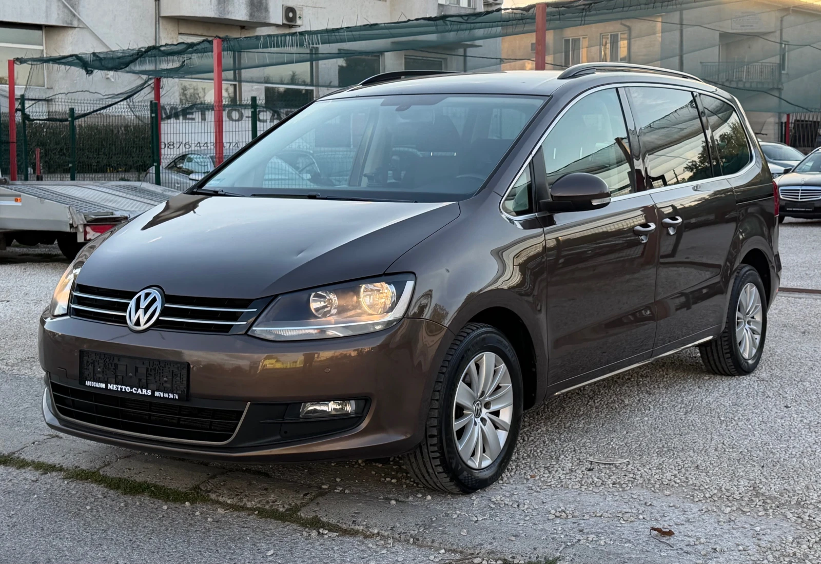 VW Sharan 2.0TDI* 7Местен* ТОП* Състояние, снимка 15 - Автомобили и джипове - 56331085