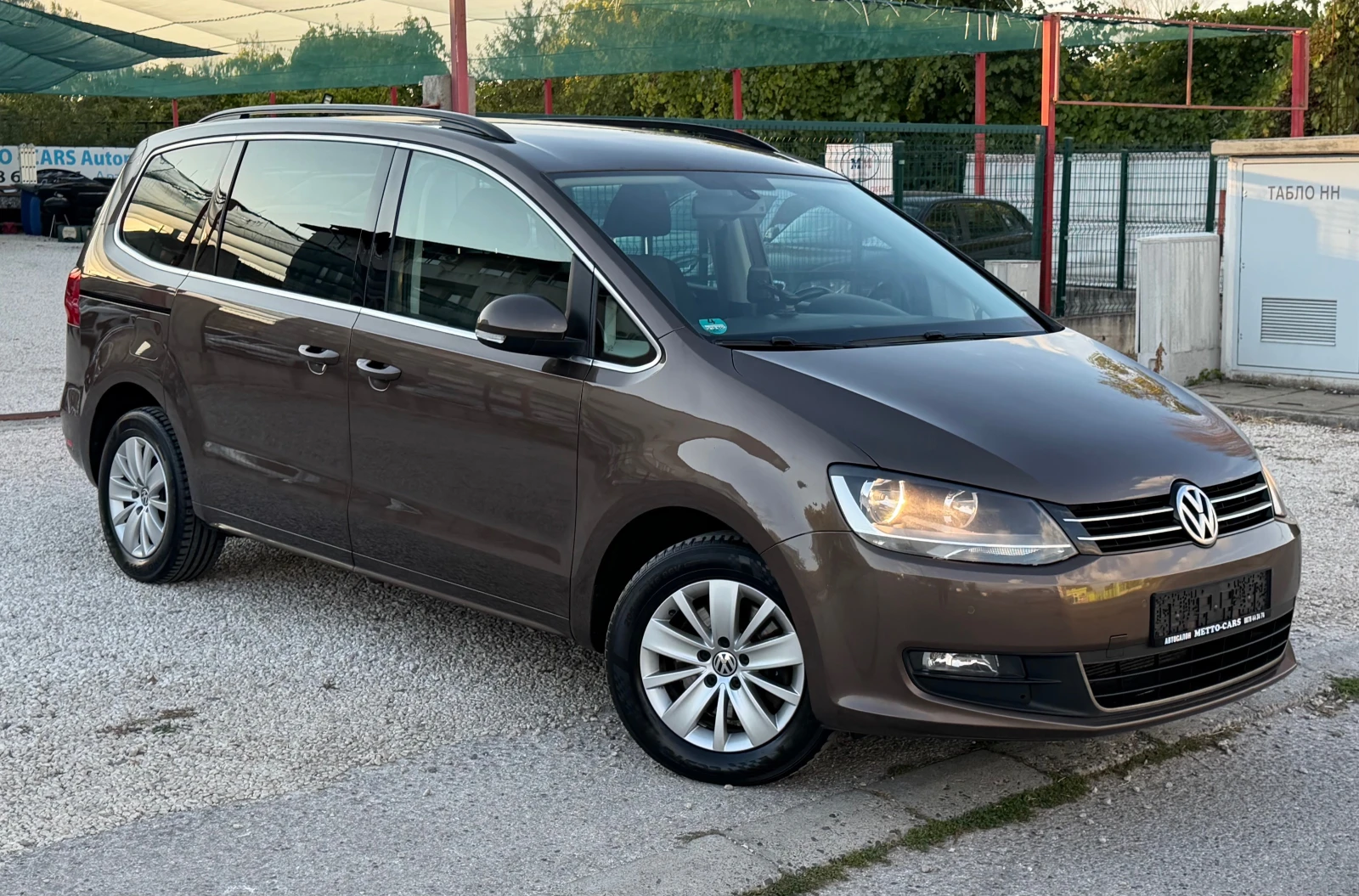 VW Sharan 2.0TDI* 7Местен* ТОП* Състояние, снимка 5 - Автомобили и джипове - 56331085