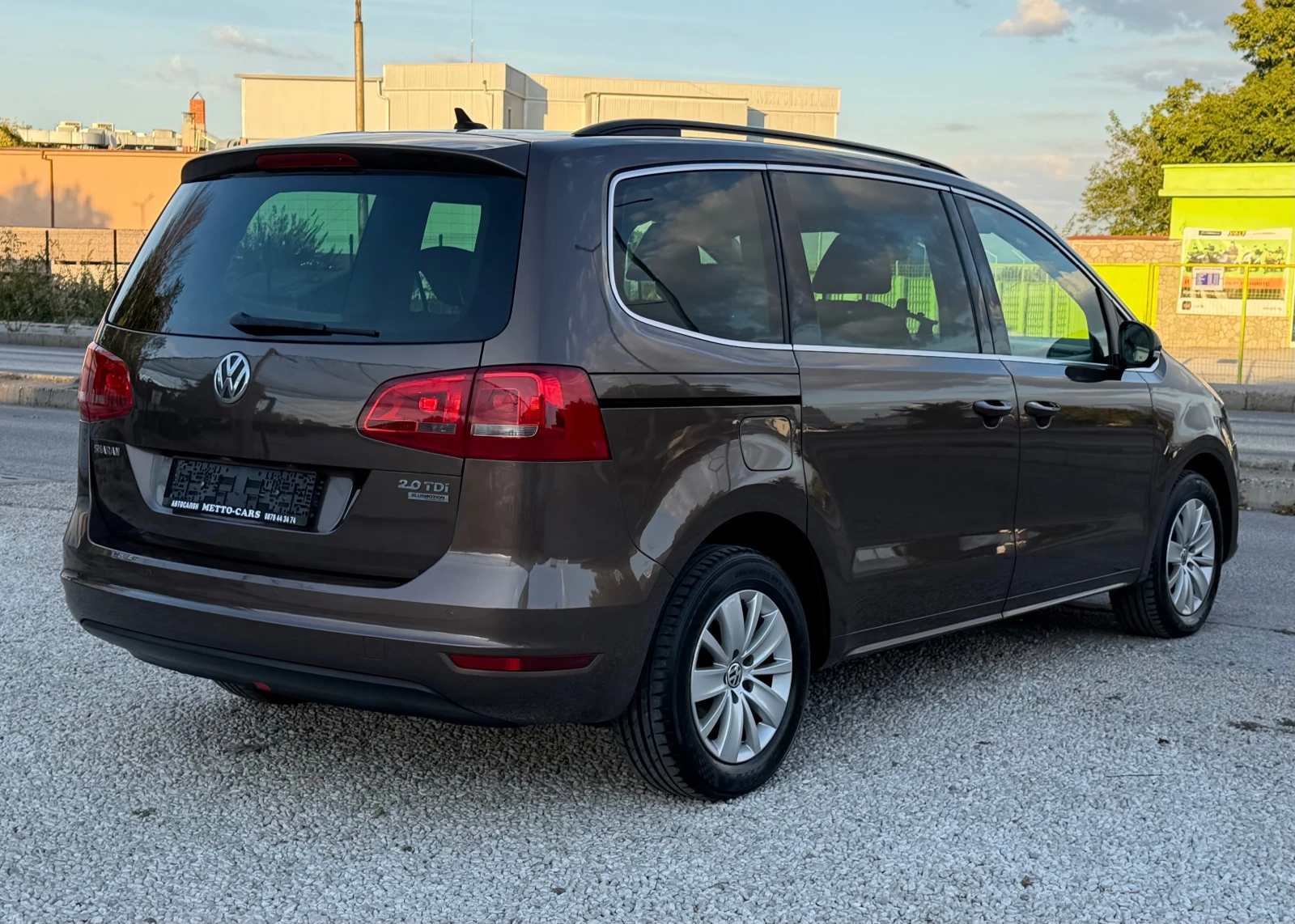 VW Sharan 2.0TDI* 7Местен* ТОП* Състояние, снимка 4 - Автомобили и джипове - 56331085