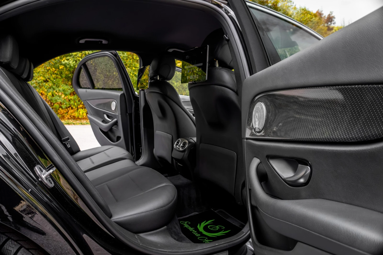 Mercedes-Benz E 400 d* 4MATIC* FACELIFT* AMG* 3XTV* CARBON, снимка 11 - Автомобили и джипове - 56688035