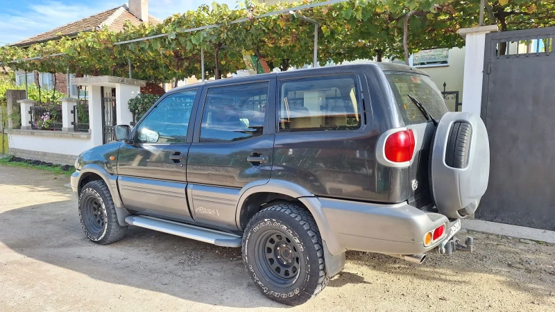 Nissan Terrano 3.0 D, снимка 7 - Автомобили и джипове - 48673919