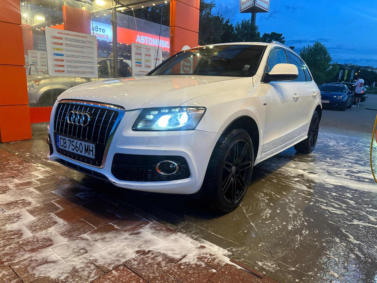 Audi Q5  3.0TDI S-line Панорама, keyless  - изображение 3