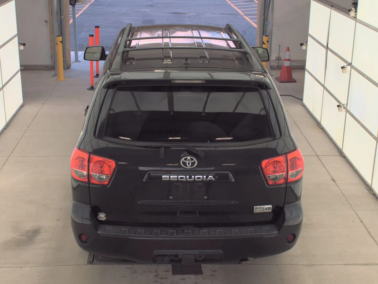 Toyota Sequoia 5.7* V8* * * *  | Mobile.bg   6