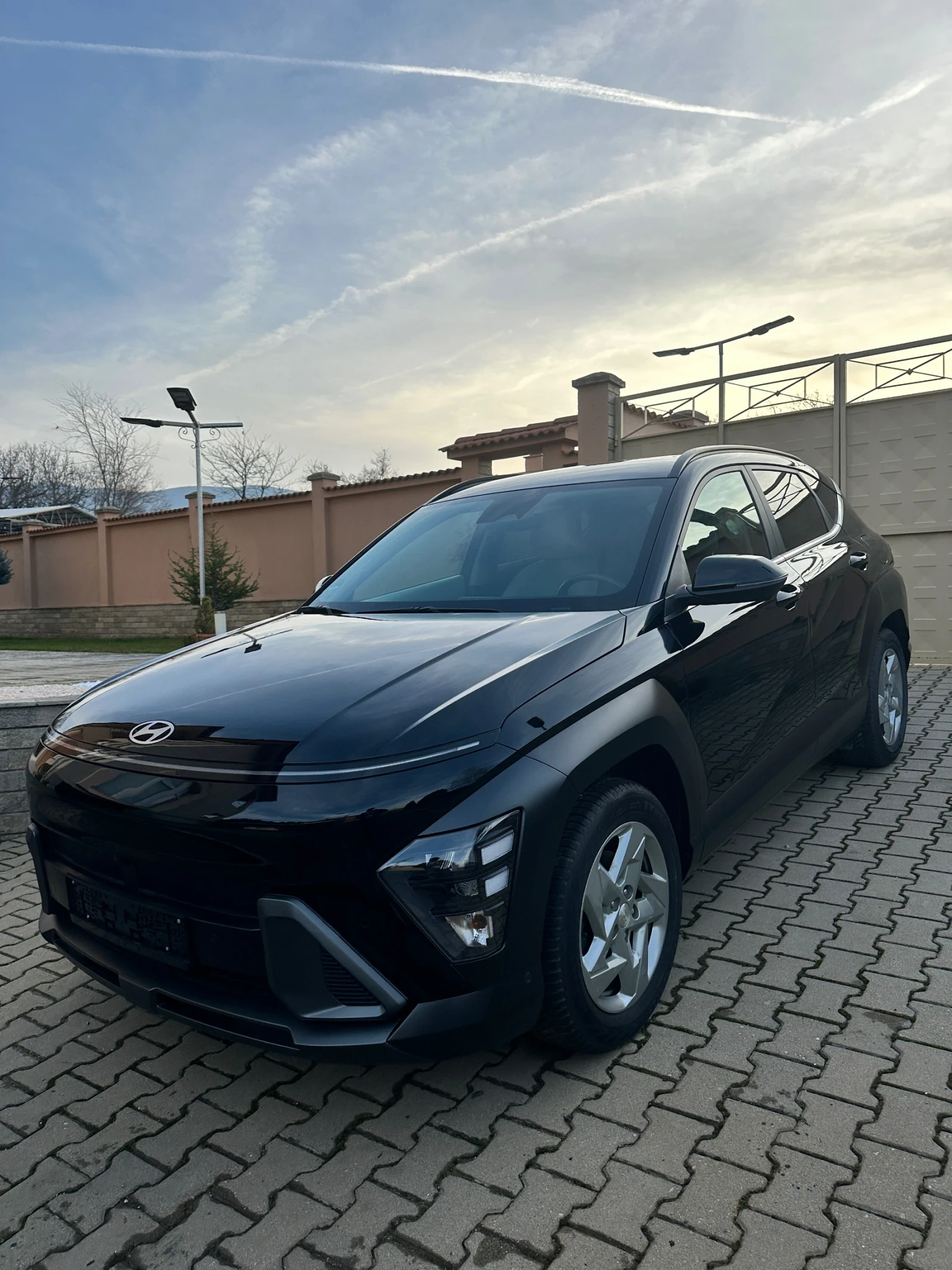 Hyundai Kona  - изображение 3