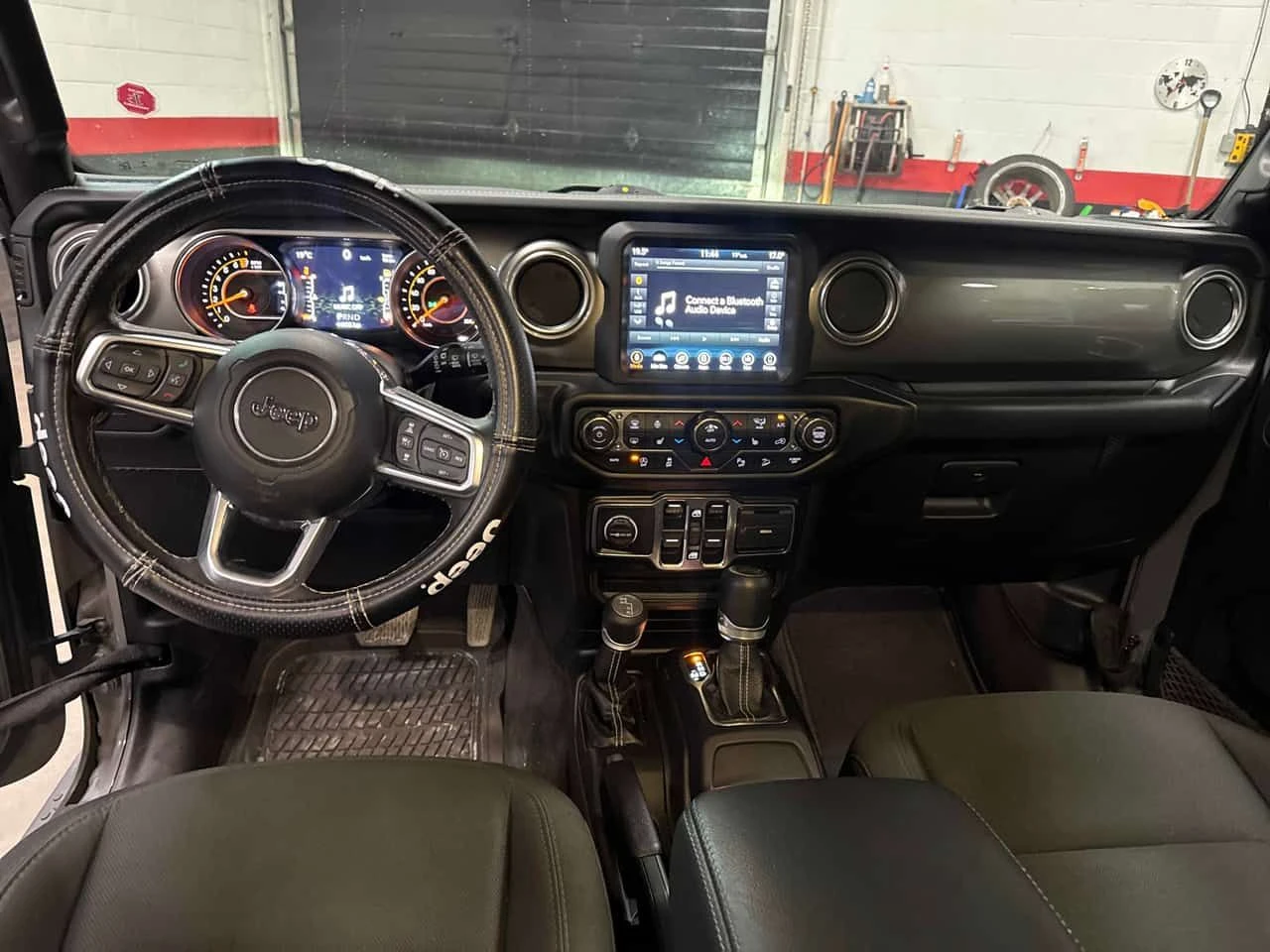 Jeep Wrangler * Sahara * CARFAX * KEYLESS * ПОДГРЕВИ * NAVI, снимка 9 - Автомобили и джипове - 53941028