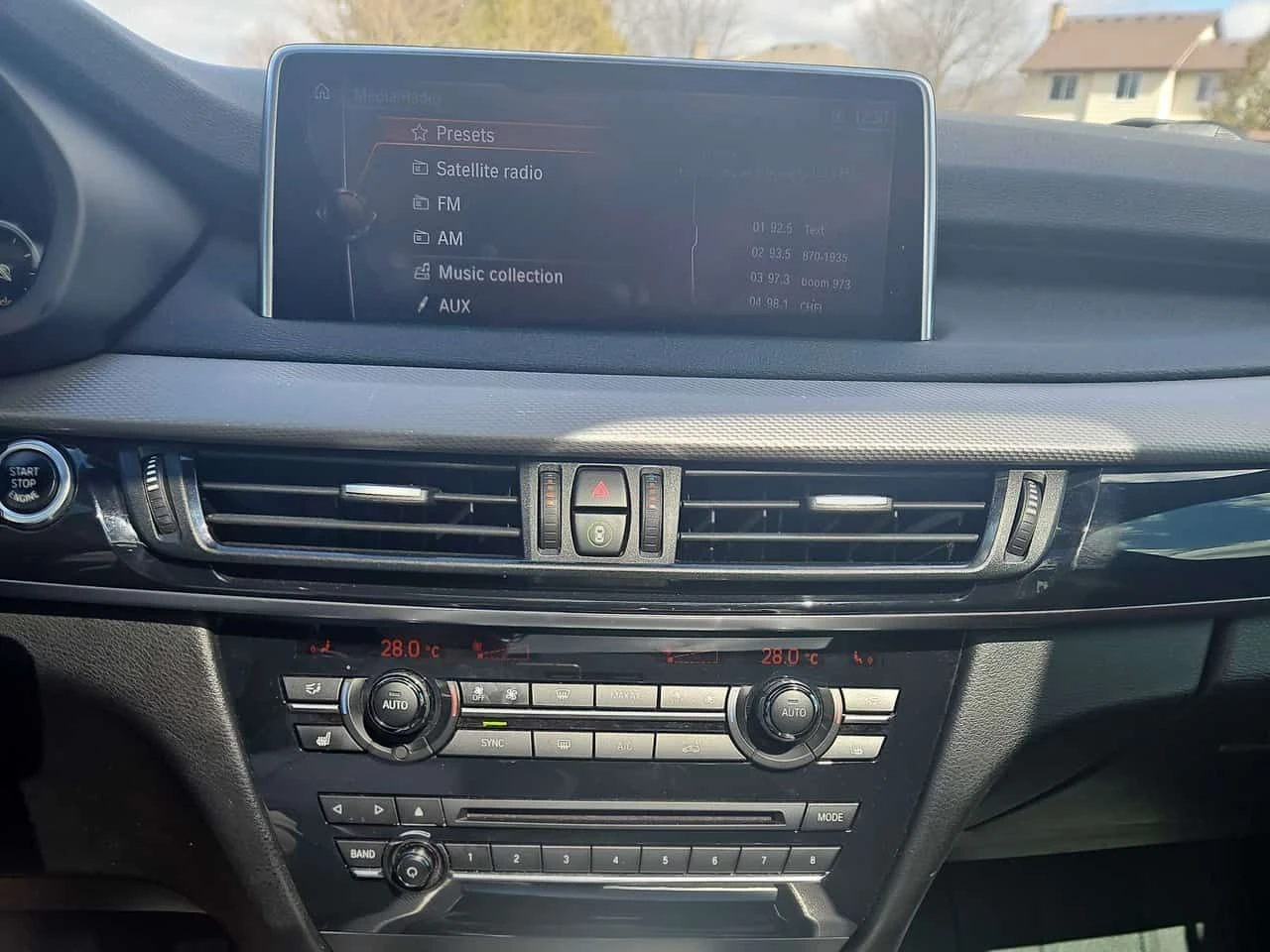 BMW X5 * xDrive35i * ДИГИТАЛНО * М ПАКЕТ * ПОДГРЕВИ * КАМ, снимка 9 - Автомобили и джипове - 54009267