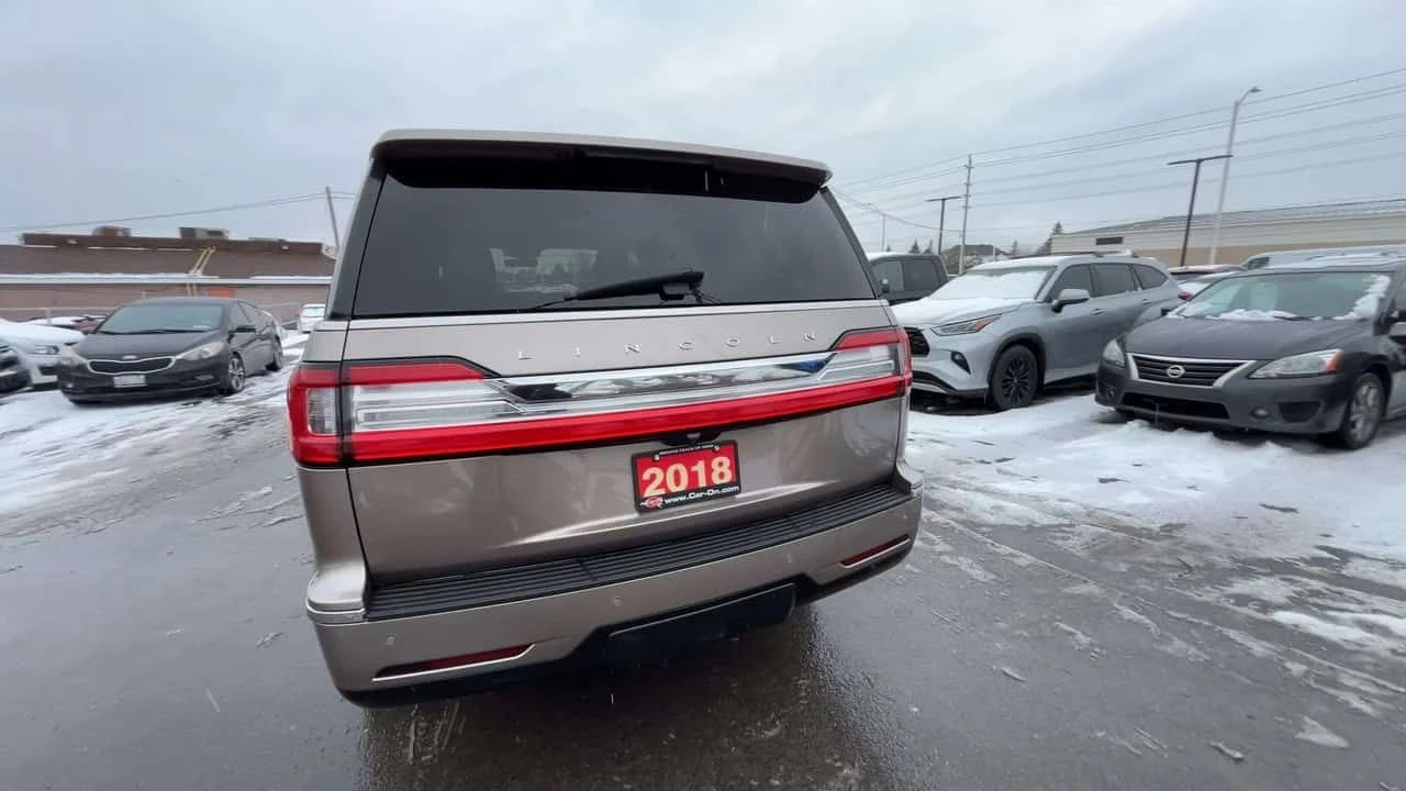 Lincoln Navigator Reserve * HEAD-UP| 7-PASS| 450HP| LEATHER| SUNROOF, снимка 6 - Автомобили и джипове - 54457010