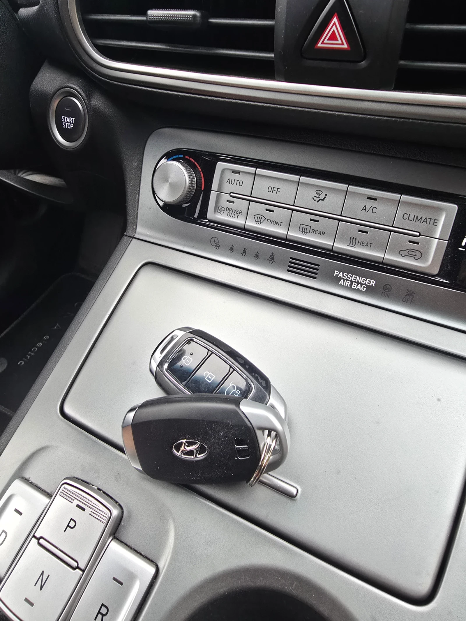 Hyundai Kona 64 kWh Fashion, снимка 9 - Автомобили и джипове - 55146714
