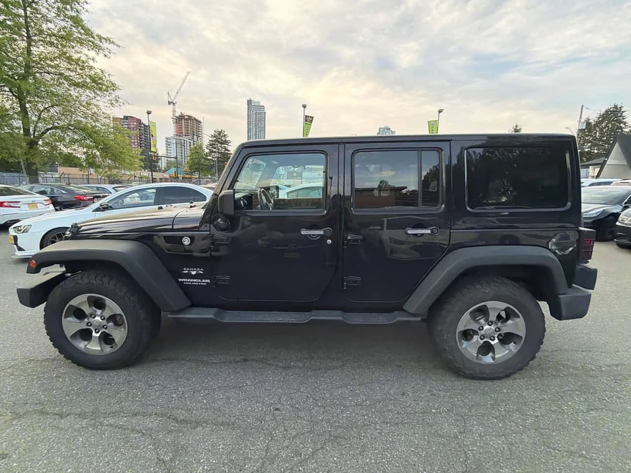 Jeep Wrangler SAHARA/CARFAX/ФИНАНСИРАНЕ, снимка 5 - Автомобили и джипове - 54854275