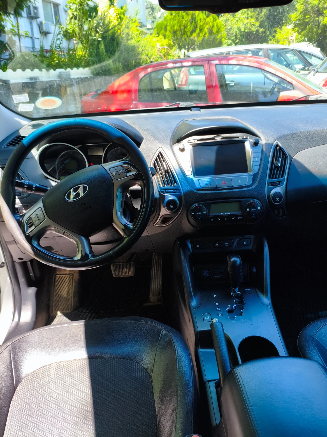 Hyundai IX35 2.0d 184 4Wd, снимка 6 - Автомобили и джипове - 54861239