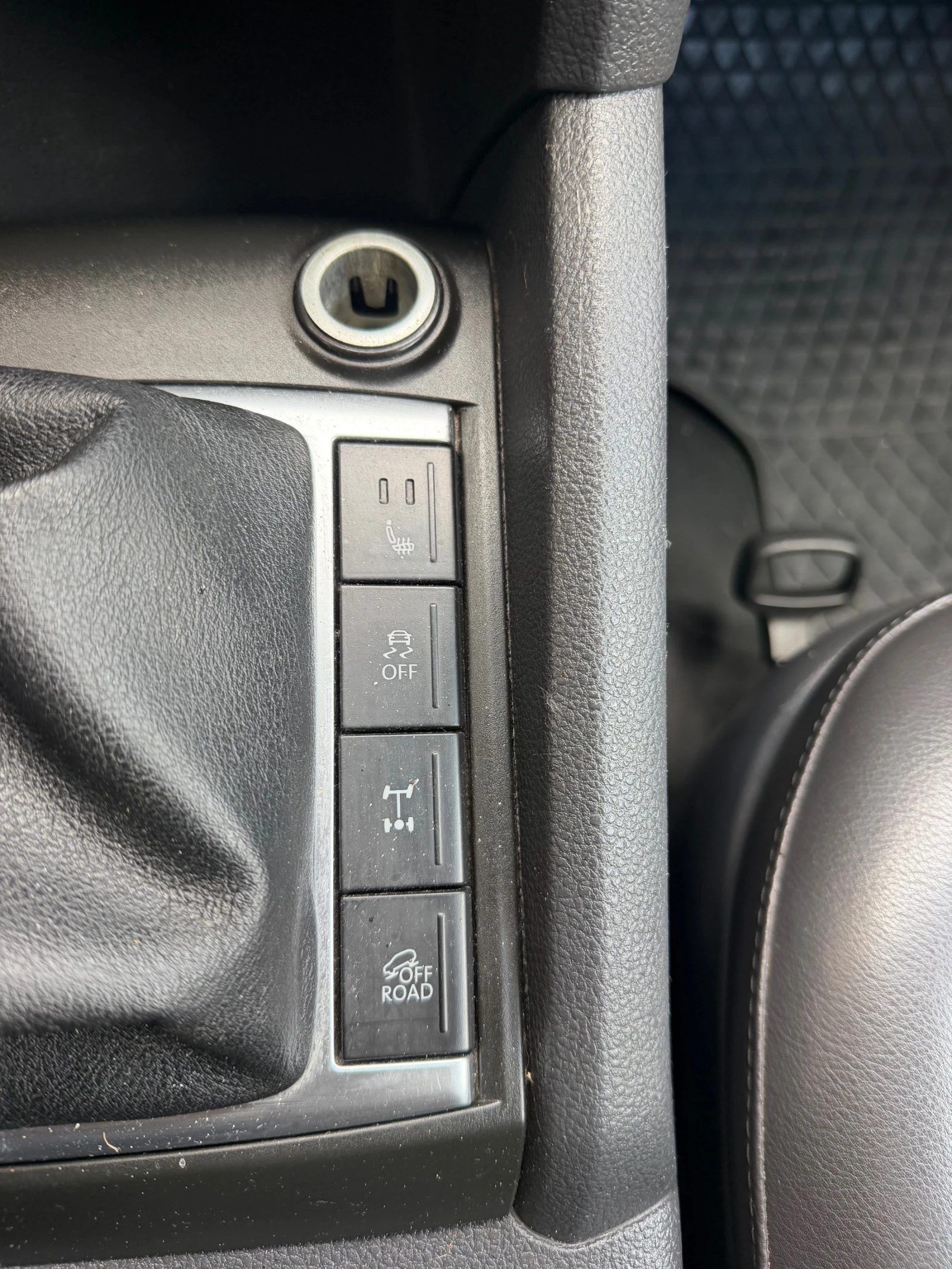 VW Amarok 2.0 TDI Bi-turbo 180к.с., снимка 14 - Автомобили и джипове - 54974543