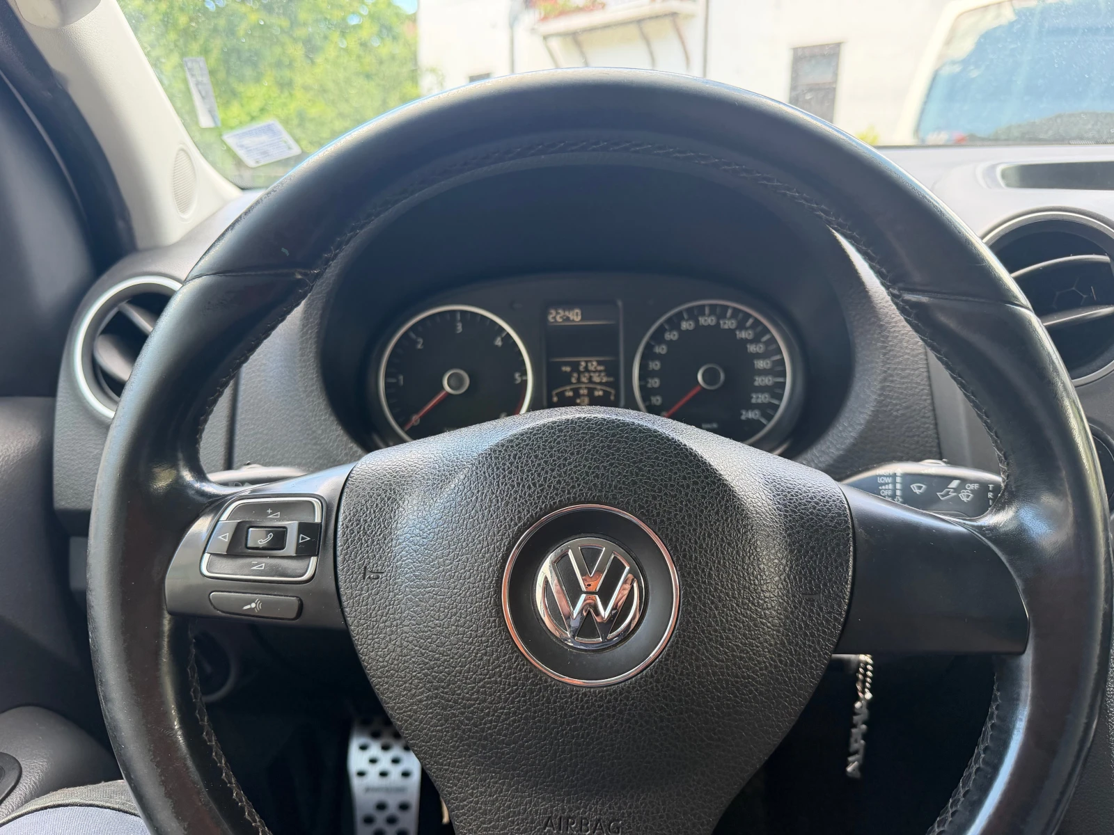 VW Amarok 2.0 TDI Bi-turbo 180к.с., снимка 15 - Автомобили и джипове - 54974543