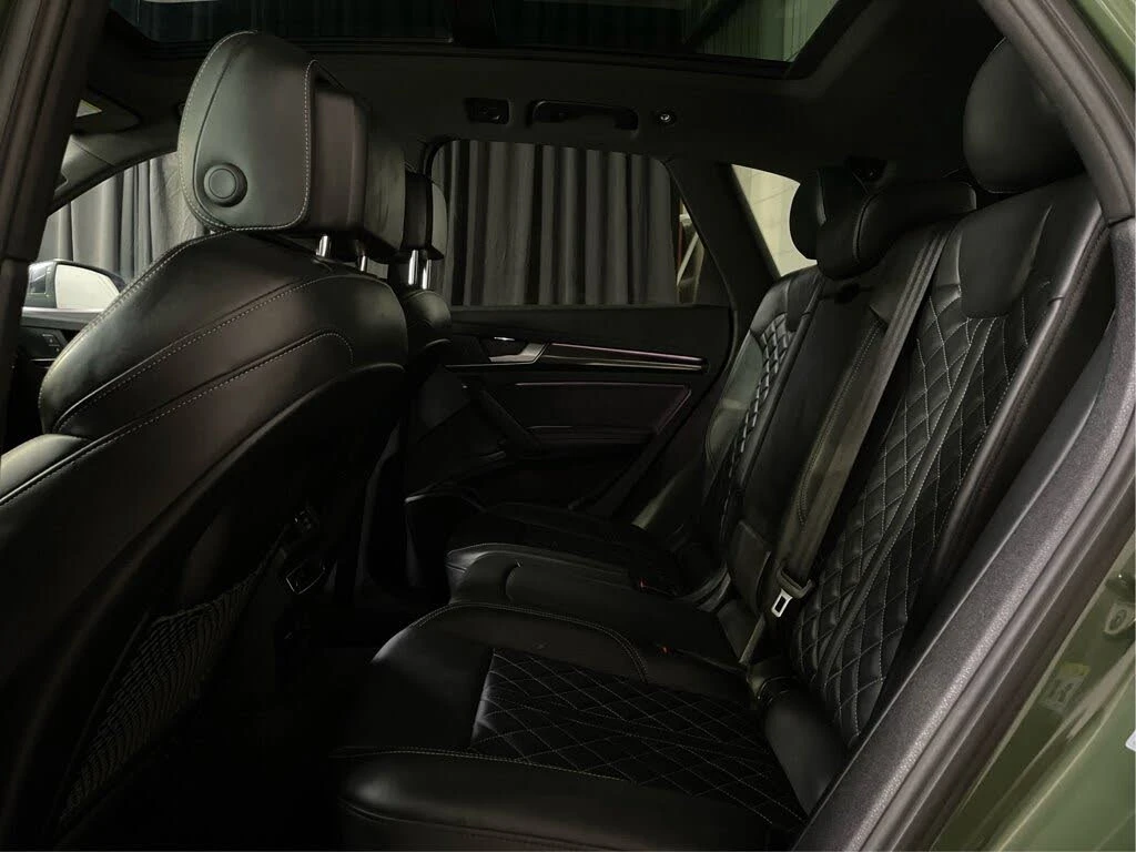 Audi SQ5 TECHNIK* BLACK OPTIC* B&O* DIS* ПАНО* КРАЙНА ЦЕНА, снимка 16 - Автомобили и джипове - 55406144