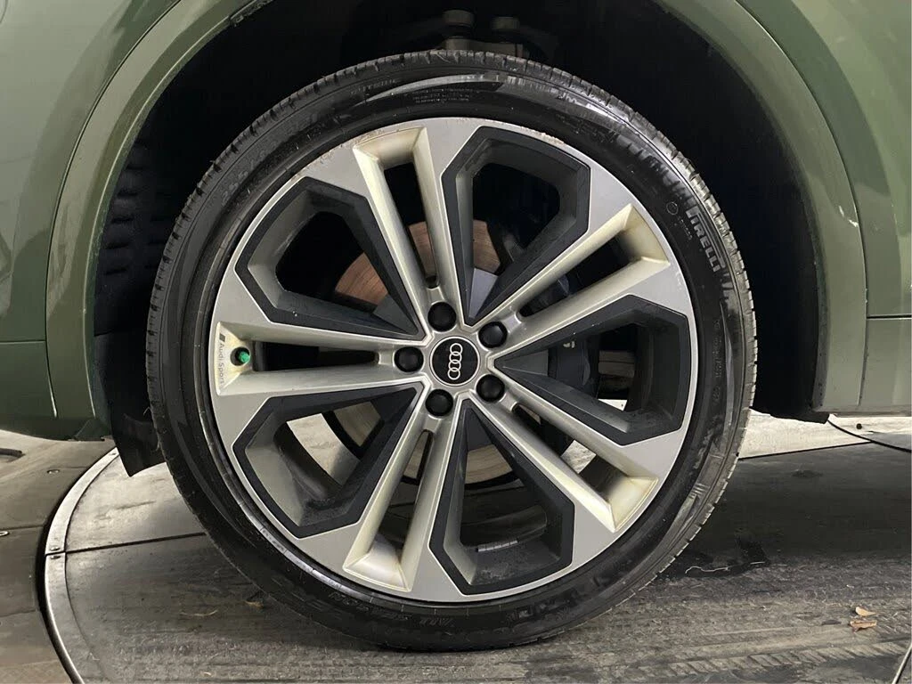 Audi SQ5 TECHNIK* BLACK OPTIC* B&O* DIS* ПАНО* КРАЙНА ЦЕНА