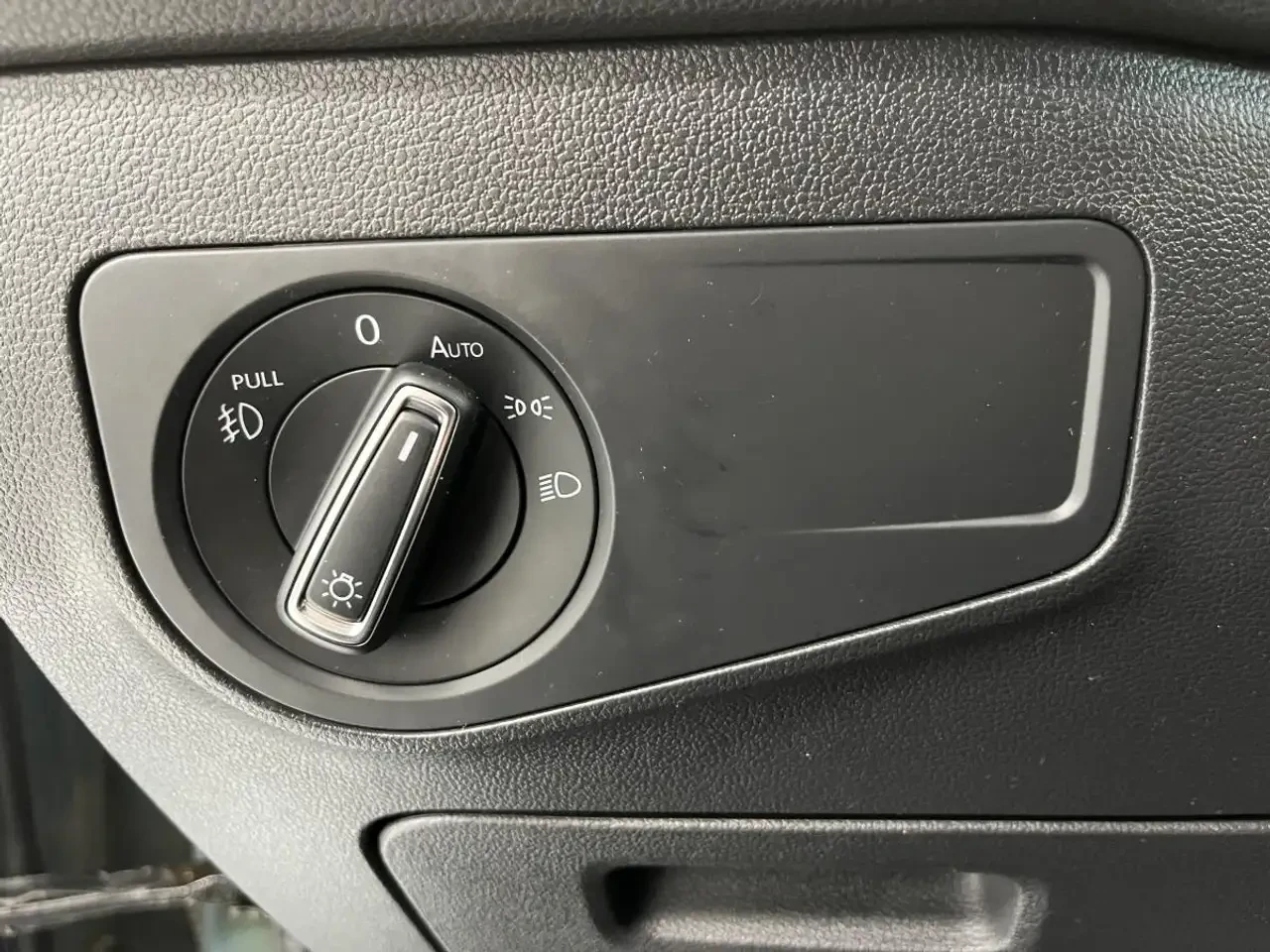VW Tiguan COMFORTLINE / AWD + TOIT + GPS + CAMERA + CUIR + + | Mobile.bg � ����������� 17