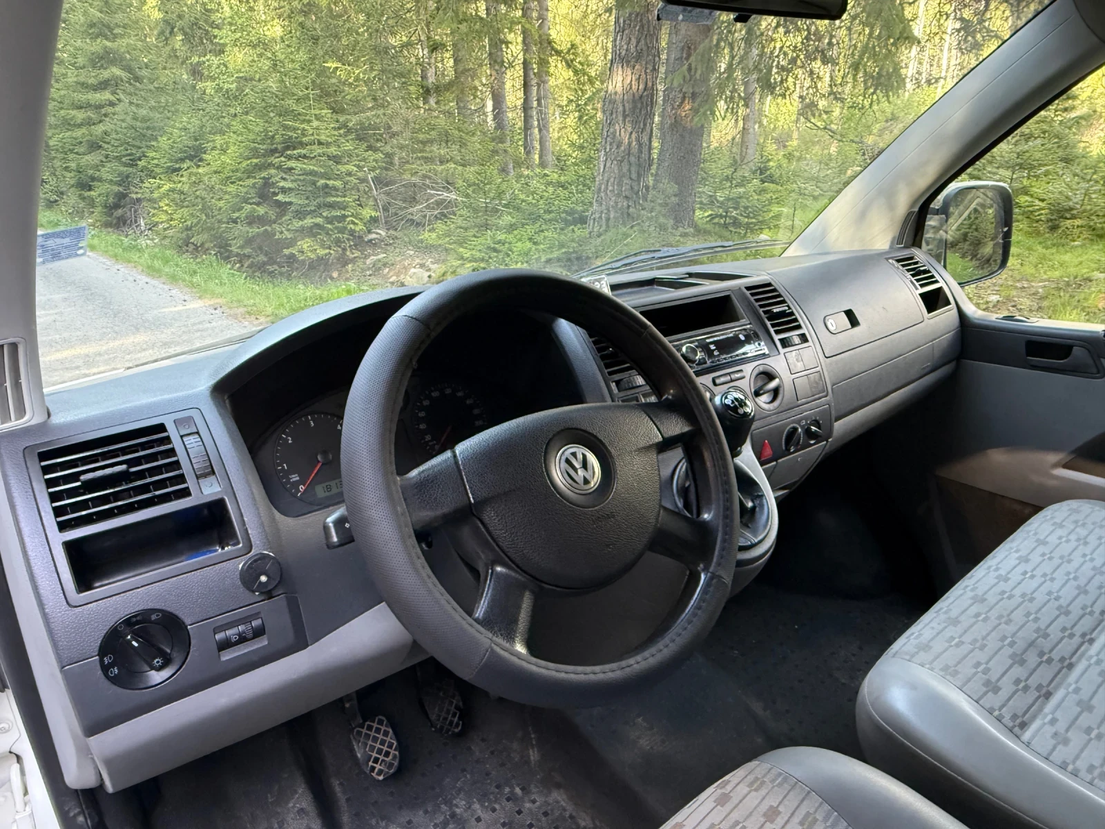 VW Transporter T5 1.9 TDI 9 местен Климатик, снимка 12 - Бусове и автобуси - 38005208