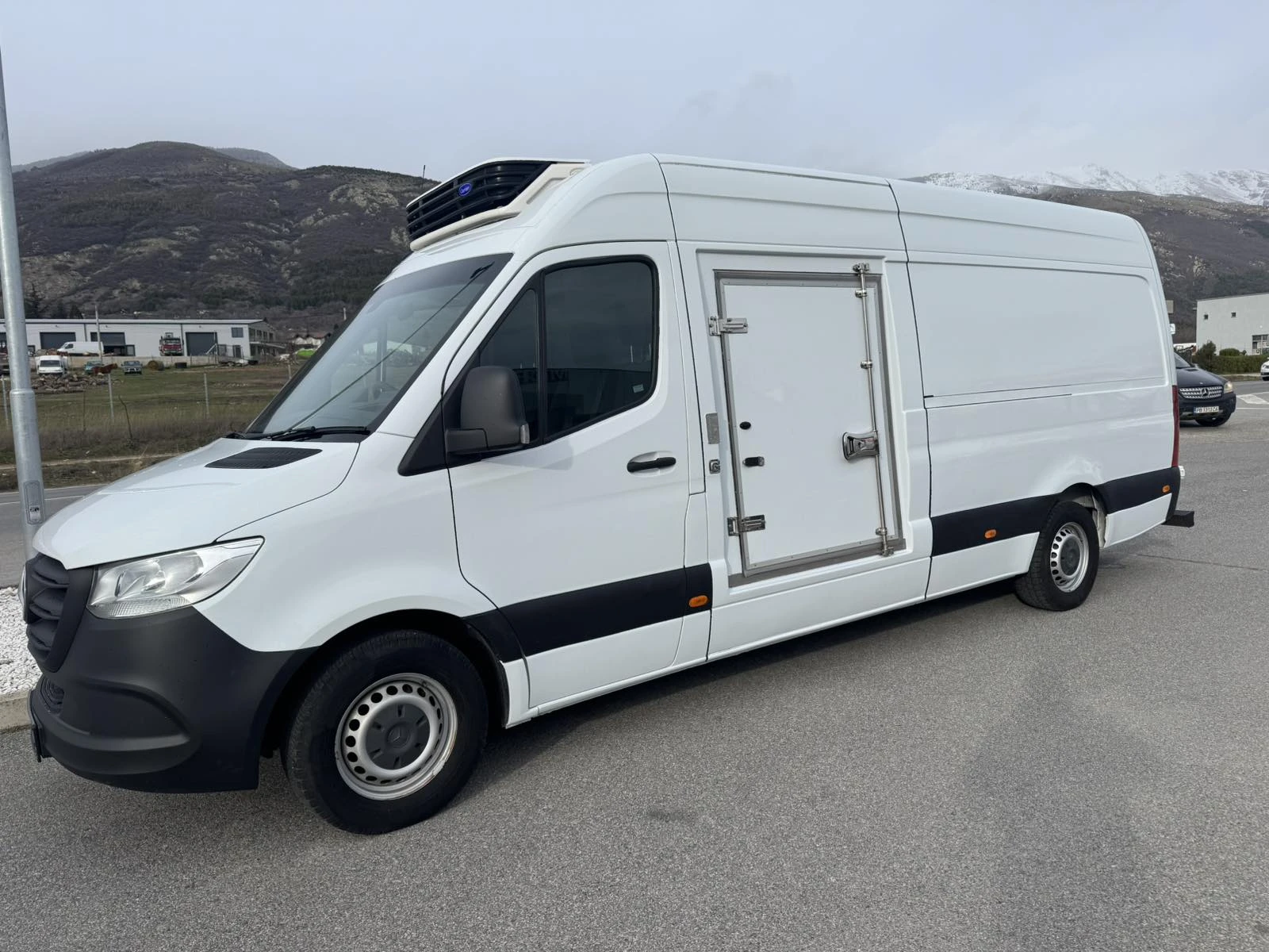 Mercedes-Benz Sprinter 314 Хладилен/Гаранция, снимка 3 - Бусове и автобуси - 53715281