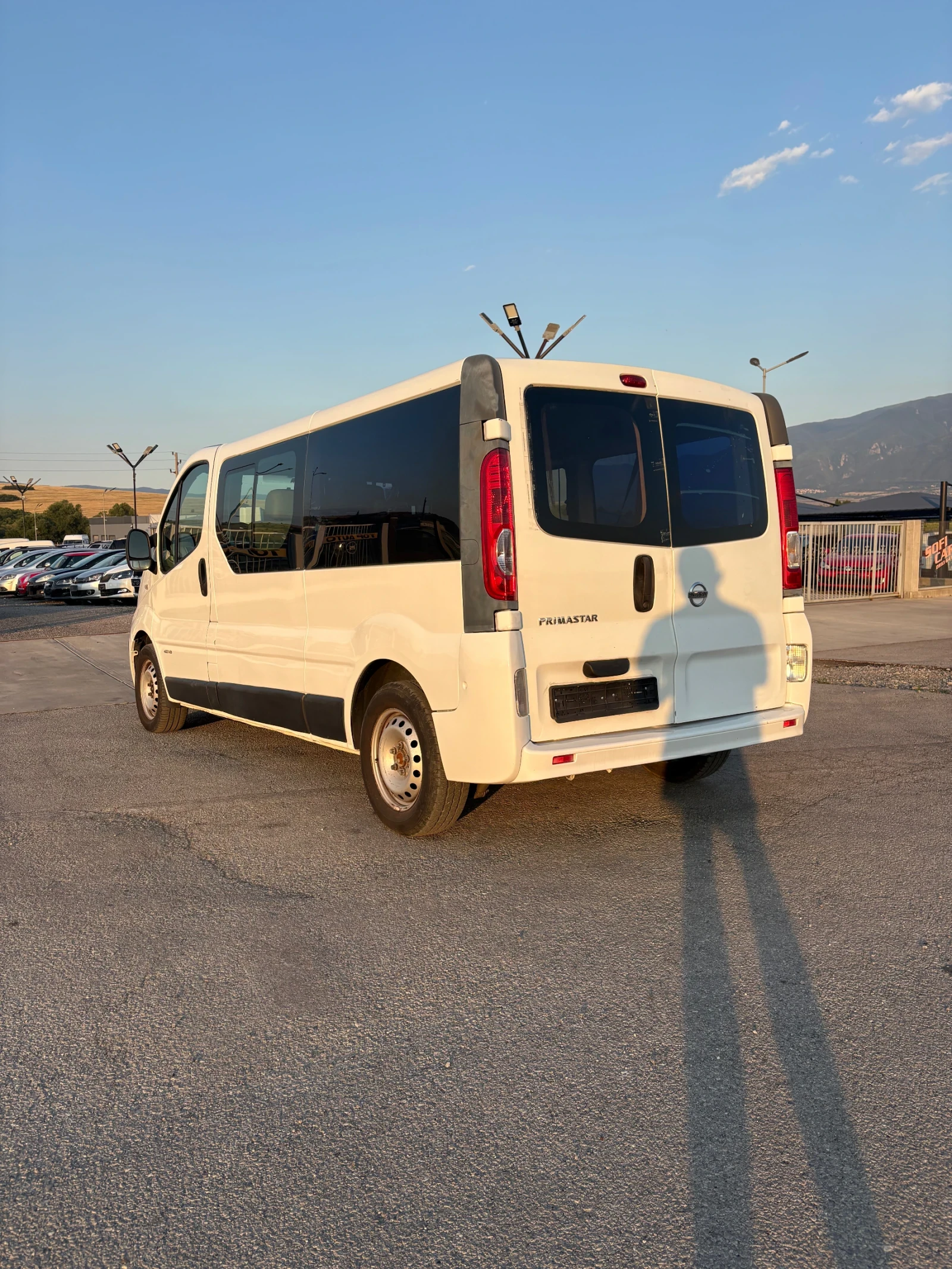 Nissan Primastar, снимка 3 - Бусове и автобуси - 55590623