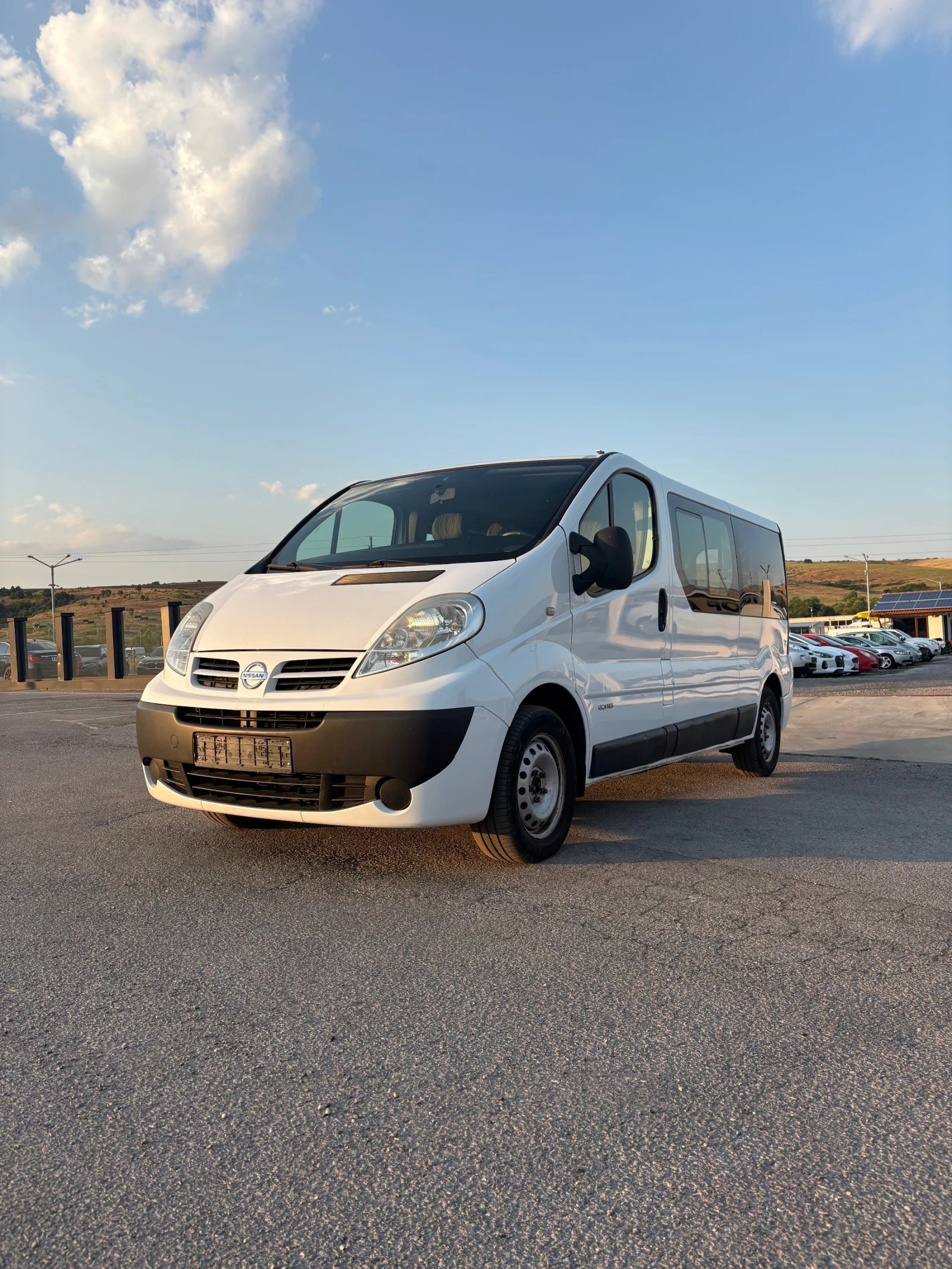 Nissan Primastar, снимка 2 - Бусове и автобуси - 55590623