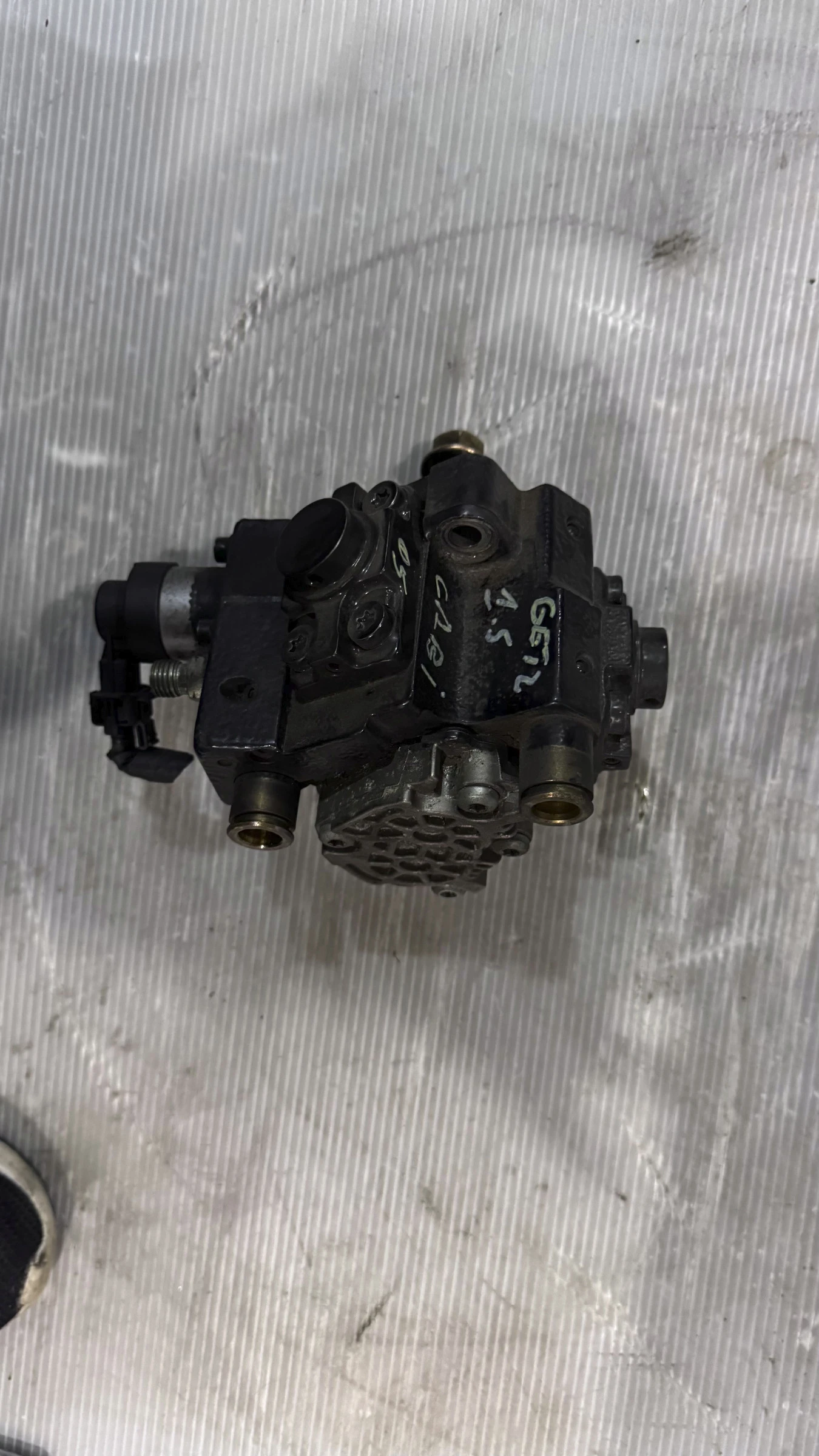     ()  Hyundai  Getz - 0 445 010 124 , 33100-2A400 | Mobile.bg   1