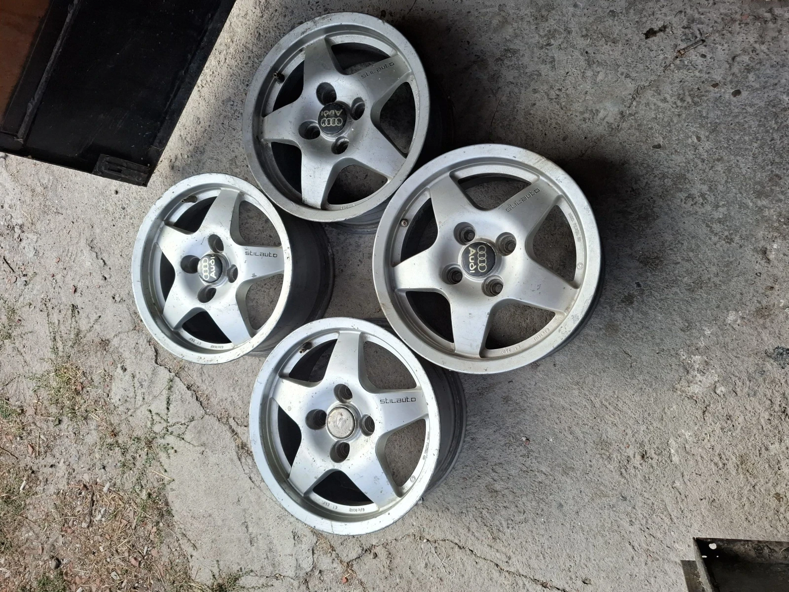 ������ �� Seat | Mobile.bg � ����������� 1