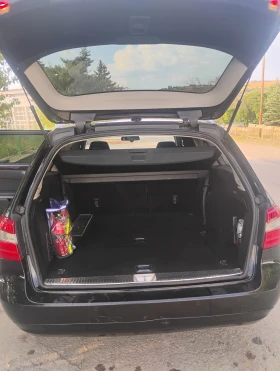 Mercedes-Benz E 220, снимка 6