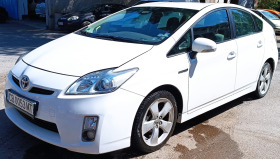 Toyota Prius, снимка 3 - Автомобили и джипове - 45433718
