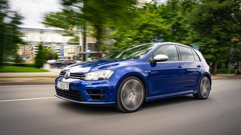 VW Golf VII R, снимка 16 - Автомобили и джипове - 47097281