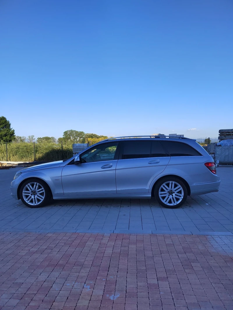 Mercedes-Benz C 220, снимка 7 - Автомобили и джипове - 47681606