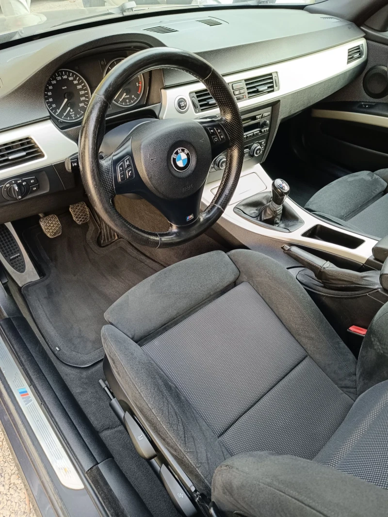 BMW 320 M-Pack///163кс.///Swiss , снимка 10 - Автомобили и джипове - 47707729