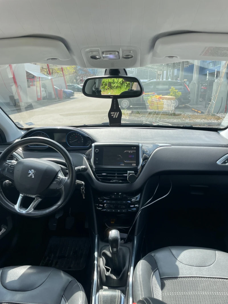 Peugeot 2008, снимка 10 - Автомобили и джипове - 52266021