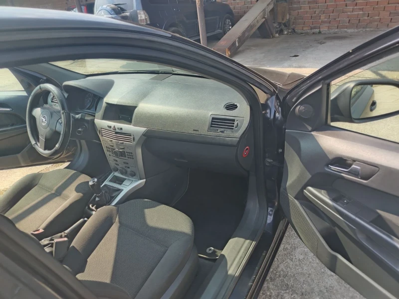 Opel Astra 1.9 дизел, снимка 5 - Автомобили и джипове - 51006805
