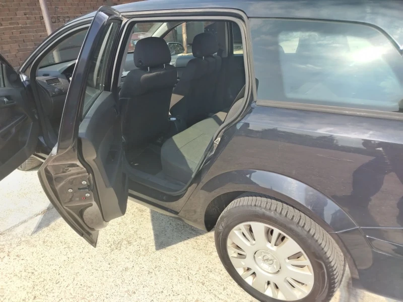 Opel Astra 1.9 дизел, снимка 4 - Автомобили и джипове - 51006805