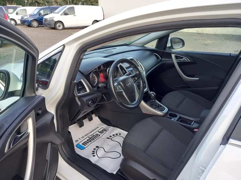 Opel Astra Sport, снимка 13 - Автомобили и джипове - 51441684