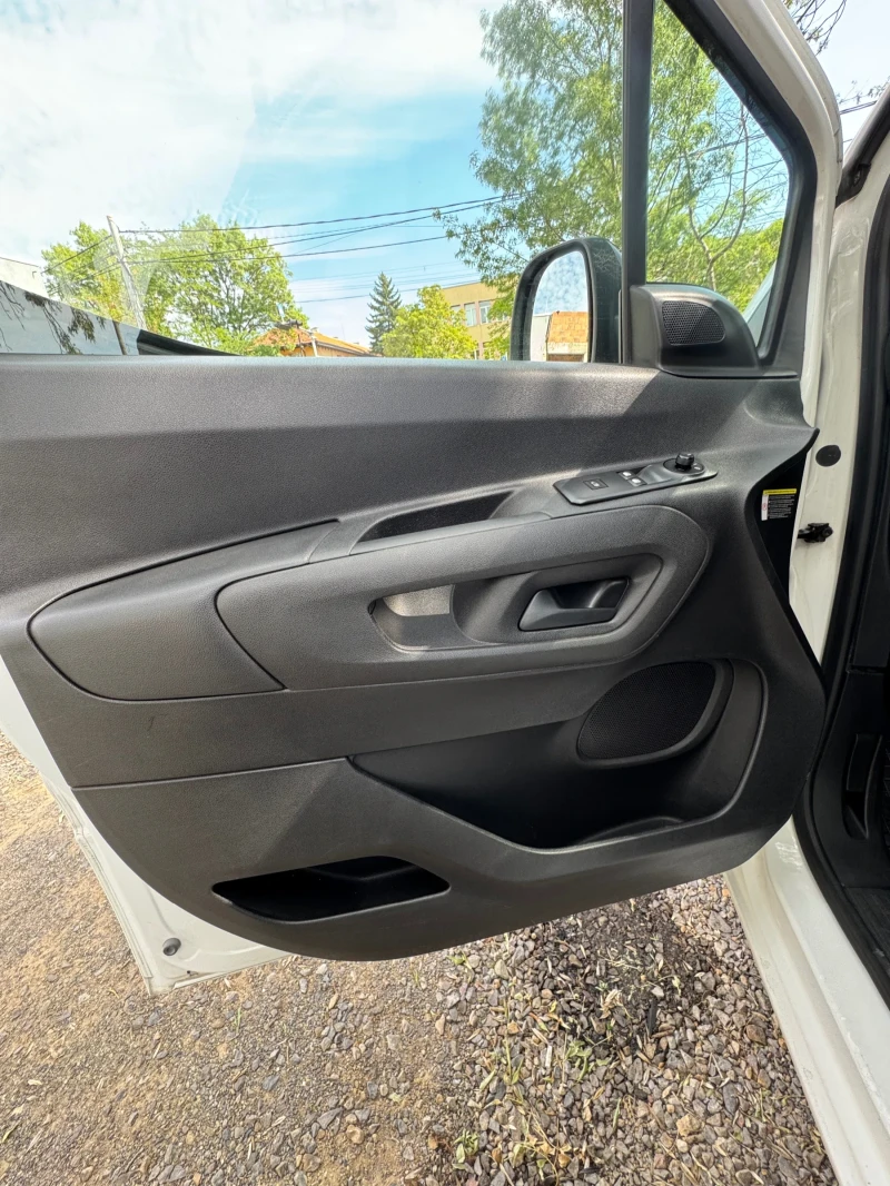 Peugeot Partner Peugeot Partner 1.5 HDI E6D MAXI 10.11.2020г.  Авт, снимка 9 - Автомобили и джипове - 51665600