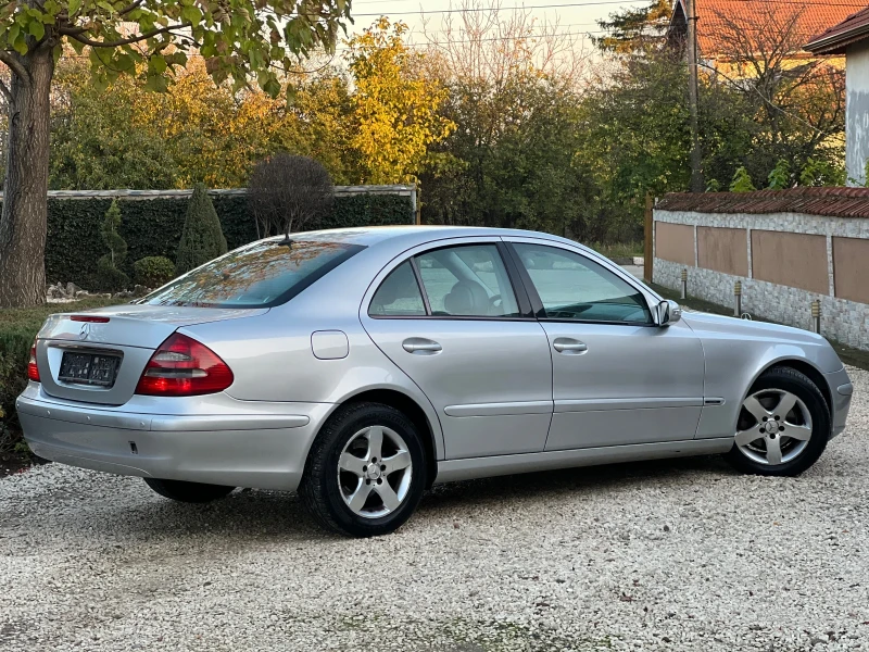 Mercedes-Benz E 220 150hp 2004g, снимка 4 - Автомобили и джипове - 52678099