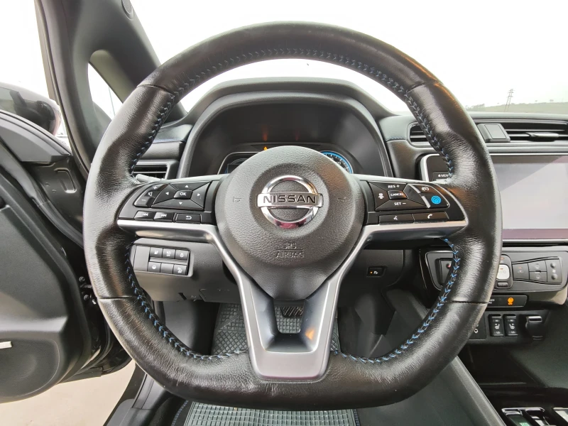 Nissan Leaf , снимка 12 - Автомобили и джипове - 53225944