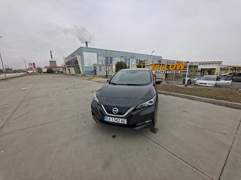 Nissan Leaf , снимка 2 - Автомобили и джипове - 53225944