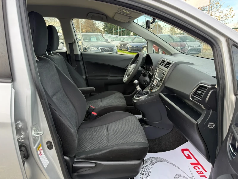 Toyota Verso S 1.3vvt-i, снимка 13 - Автомобили и джипове - 53471121